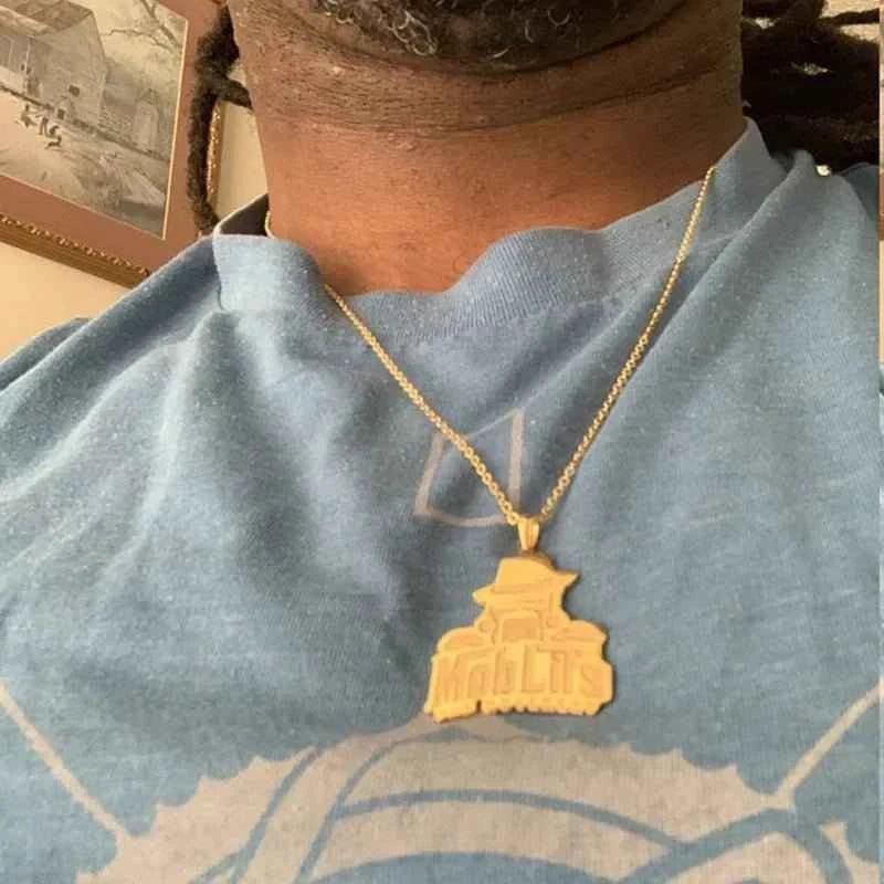 Custom Engraved Logo Necklaces: Your Unique Signature Style