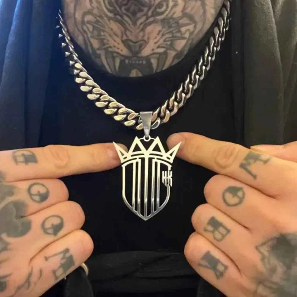 Custom Engraved Logo Necklaces: Your Unique Signature Style